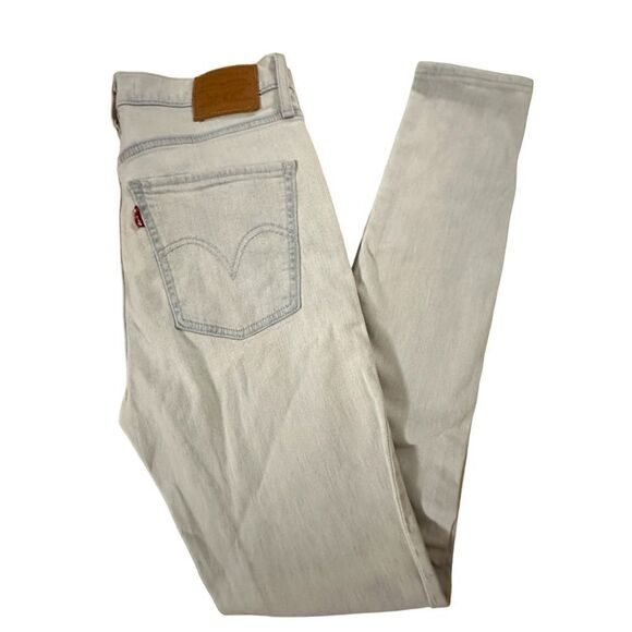 Levi’s ~ Women’s light wash Mile High Super Skinny Jeans ~ size 28/32 - Picture 5 of 12
